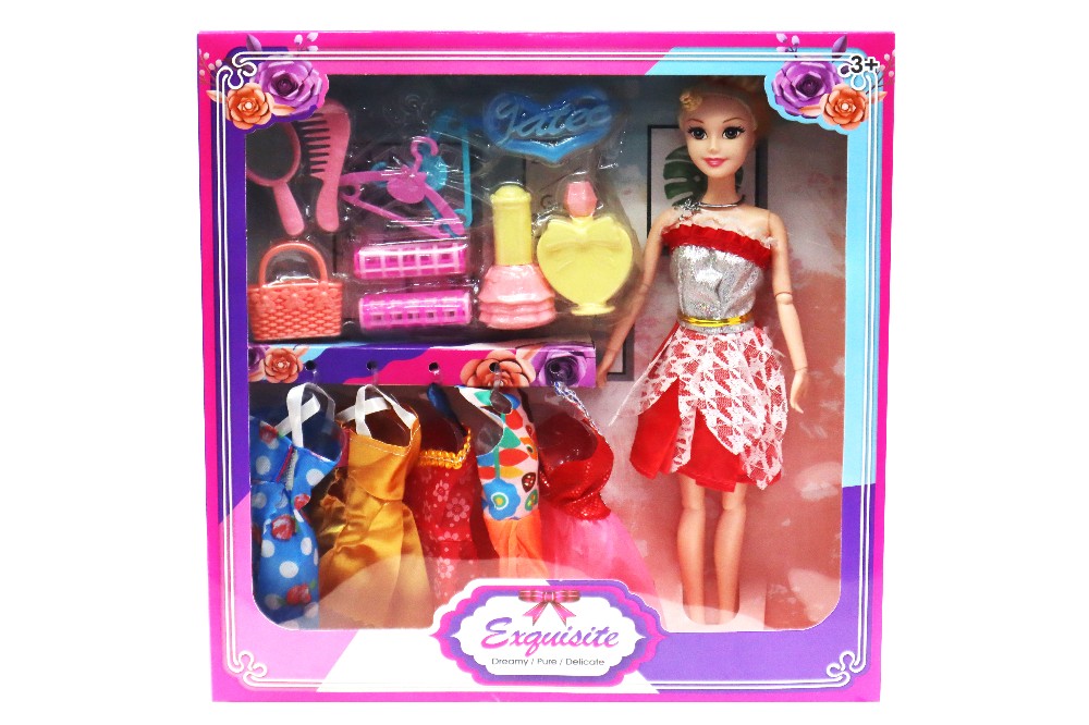 Exguisite  Doll with 5 beautiful dresses and other accessories