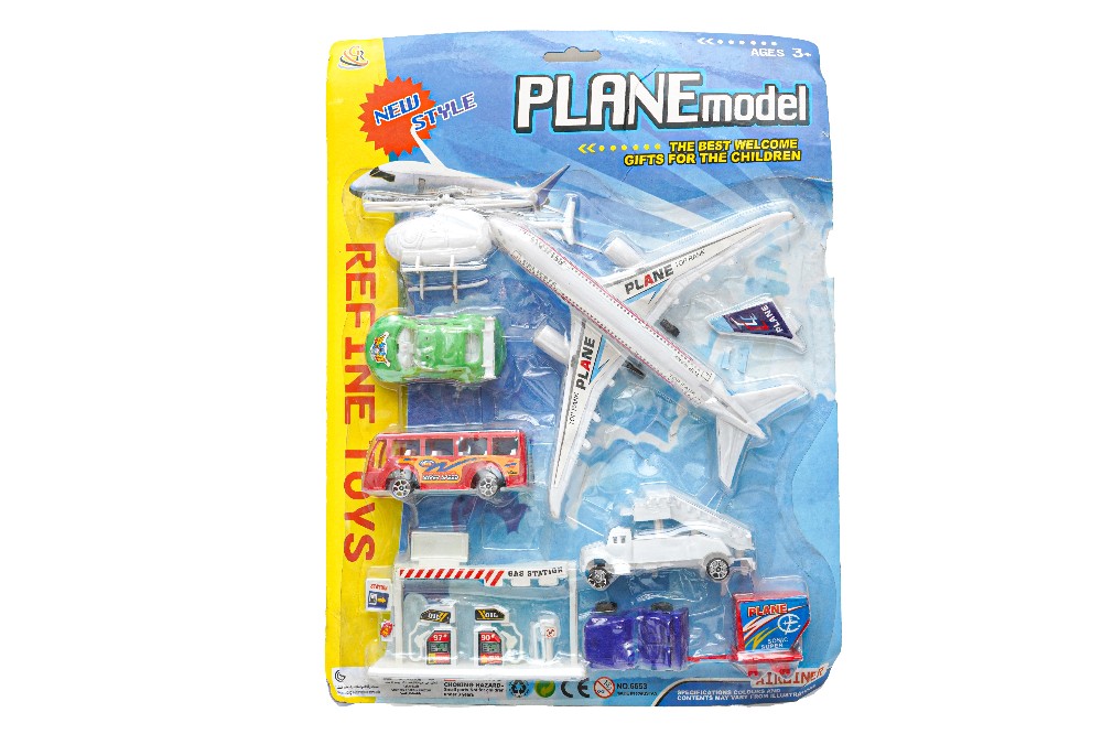 Small Children Plane Gift Set Airport Toy Play Set & Accessories