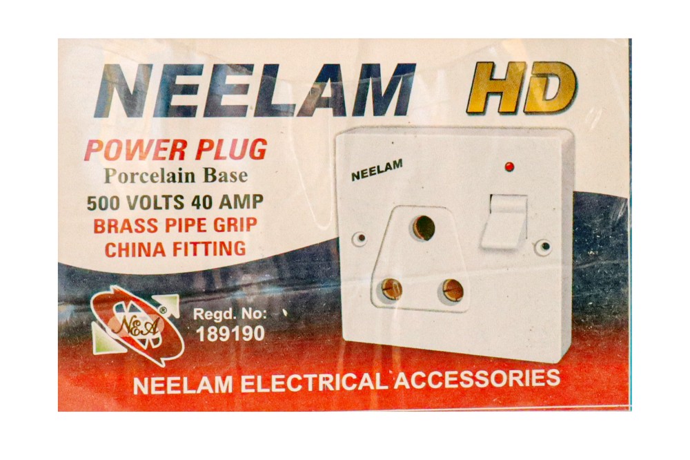 Power Plug Porcelain Base 500 Volt 40 Amp Brass Pipe Grip China Fitting