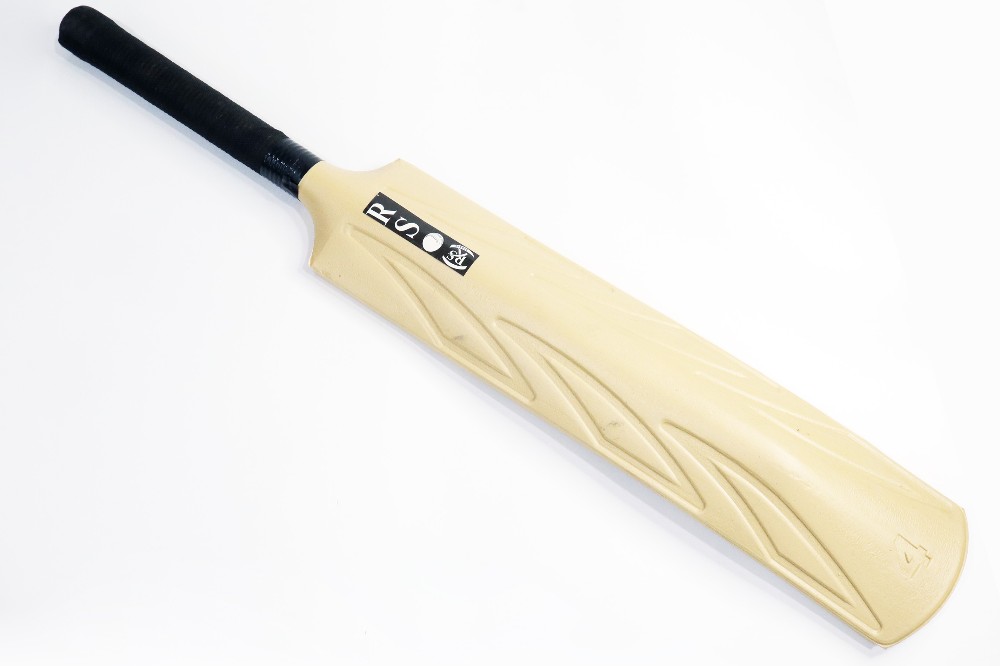Plastic Bat 222 Large